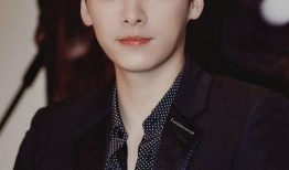 李易峰娱乐吃瓜视频,揭秘明星幕后生活片段